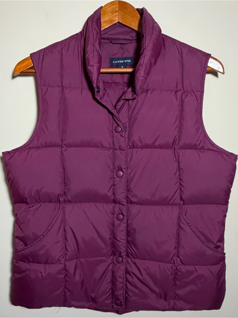 Lands’ End Women’s Small 6-8 Goose Down Puffer Vest Burgundy Purple Snap Front